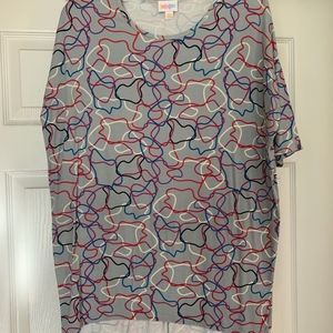 LuLaRoe Irma Shirt size XXS Grey red blue print